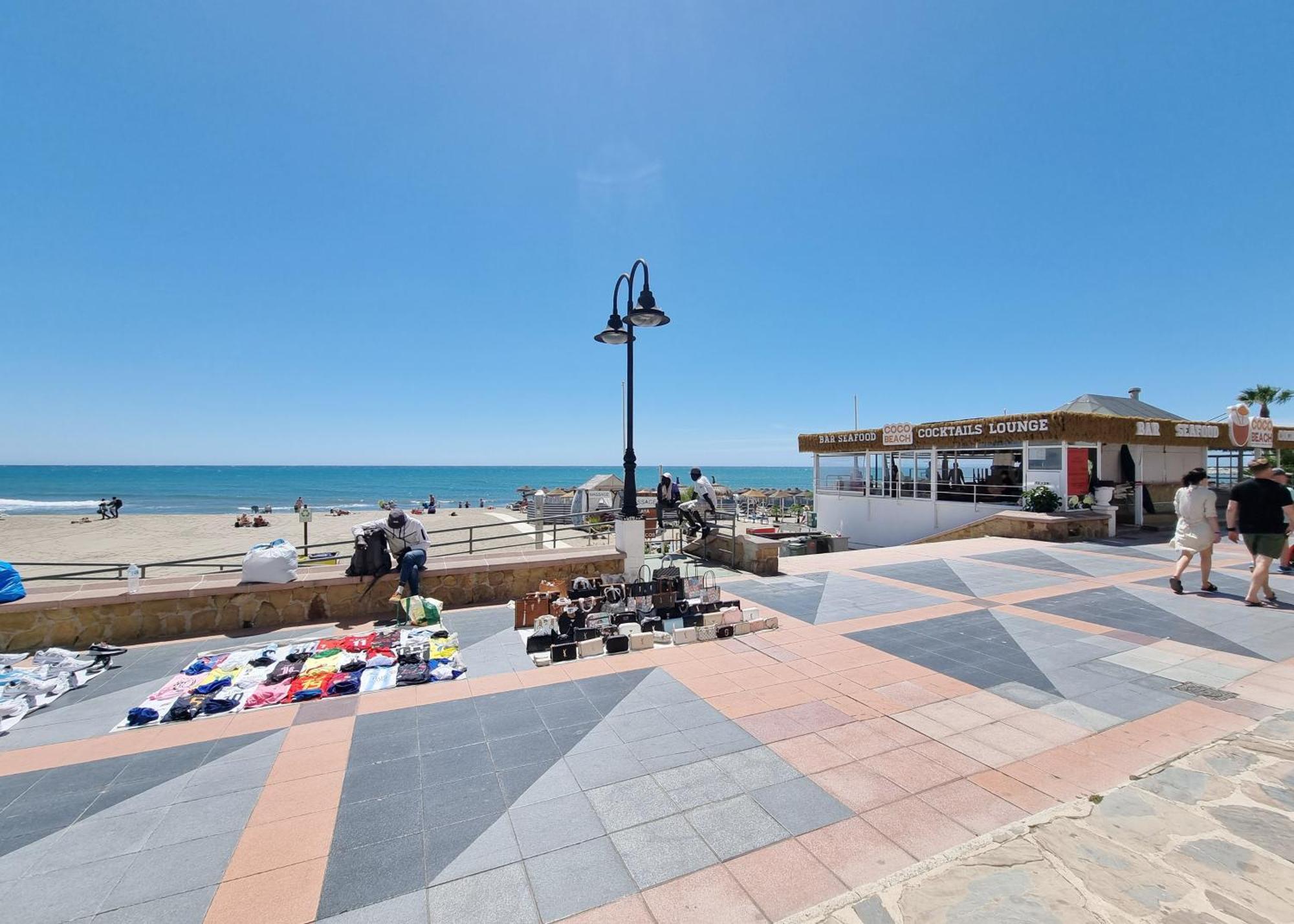 Tinoko Apartament In La Carihuela Beach Torremolinos Exterior photo