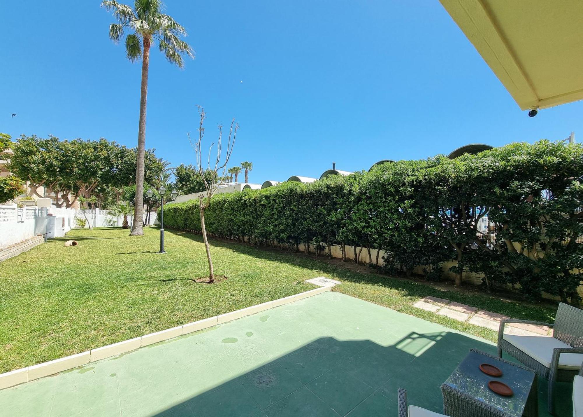 Tinoko Apartament In La Carihuela Beach Torremolinos Exterior photo