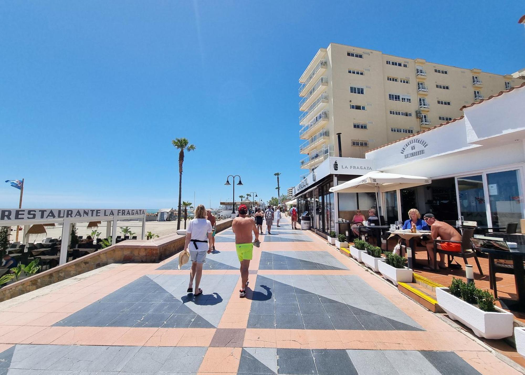 Tinoko Apartament In La Carihuela Beach Torremolinos Exterior photo